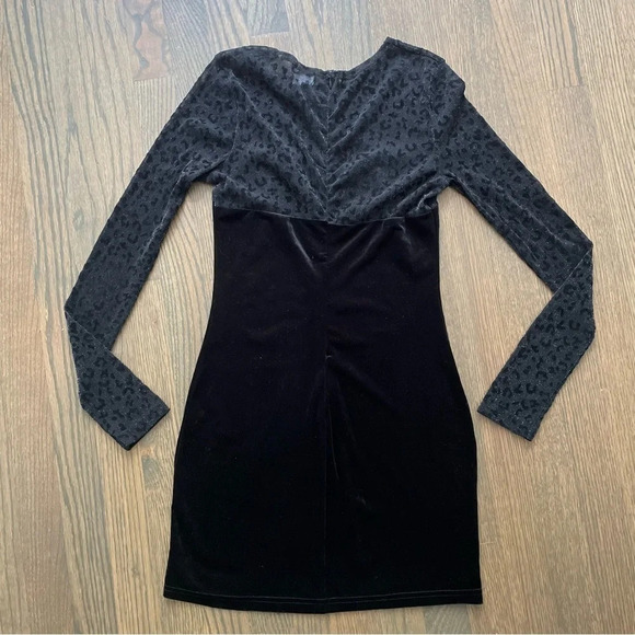 SUPERDOWN Kimberly Mesh Mini Dress in Black size Small - Picture 6 of 7